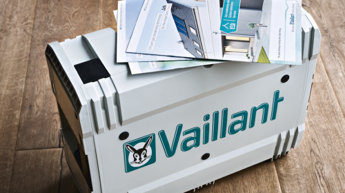 LEWIS va développer la stratégie de Vaillant sur les réseaux sociaux