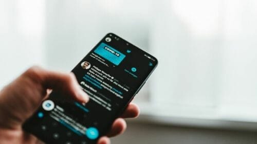 How to Navigate Social Media During COVID-19