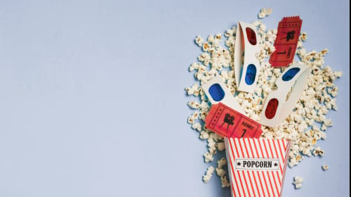 Da Bridgerton a Marty Supreme: strategie di marketing per film e serie TV