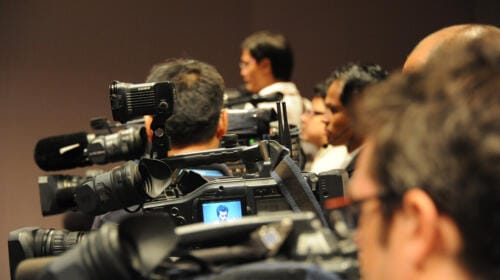 6 pasos para crear una lista de periodistas de consumo