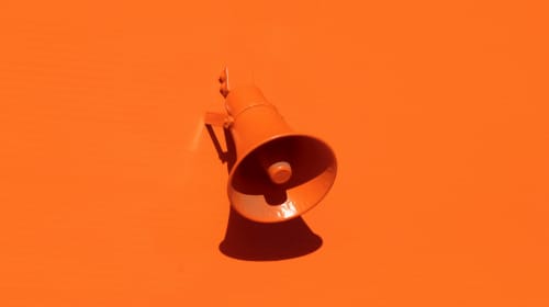 Podcast Sin Briefing y a lo Loco: #03 | ¿Qué es el Marketing de Continuidad?
