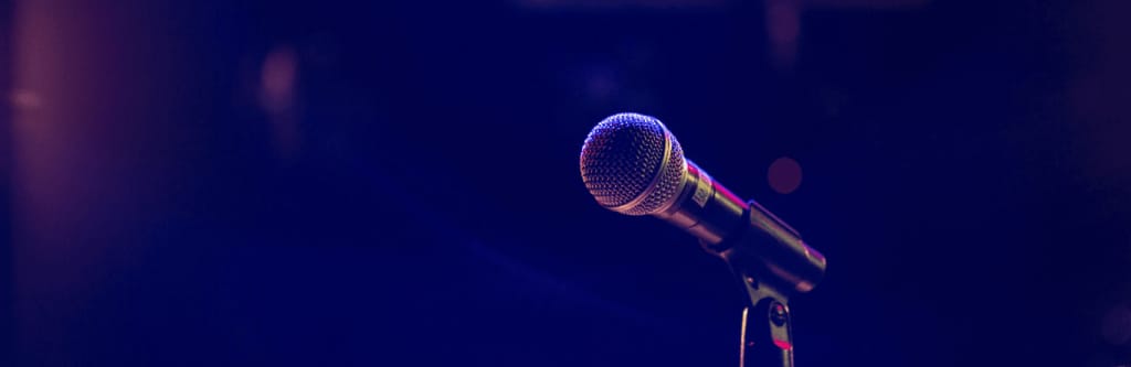 Microfono speaking engagement