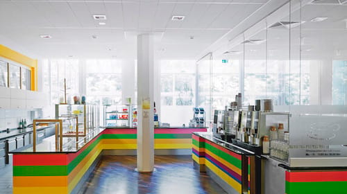 LEWIS gewinnt Kommunikationsetat von Armstrong Ceiling Solutions