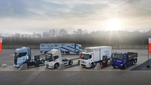 Milence vertraut auf TEAM LEWIS für mehr internationale Sichtbarkeit