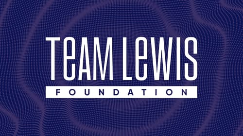 TEAM LEWIS Foundation cierra su primer año apoyando 500 causas con 2.000.000$