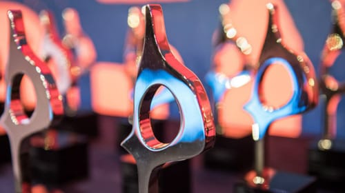 TEAM LEWIS finalista con 5 campañas en los premios SABRE EMEA 2024