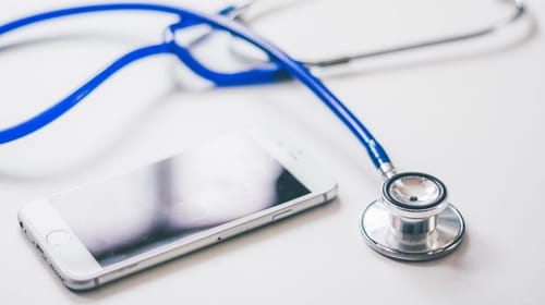 Doctolib Siilo en TEAM LEWIS bundelen krachten voor veilige zorgcommunicatie