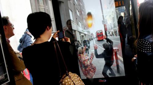 Pepsi Max invade las calles de Londres con una campaña interactiva en las marquesinas