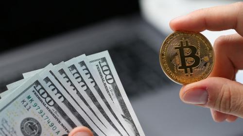 KRYPTOWÄHRUNG: BITCOIN ALS RETTUNGSANKER?