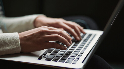 fare una ricerca sul laptop