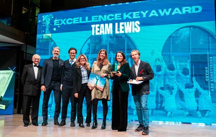TEAM LEWIS si aggiudica l'Excellence Key Award 2022