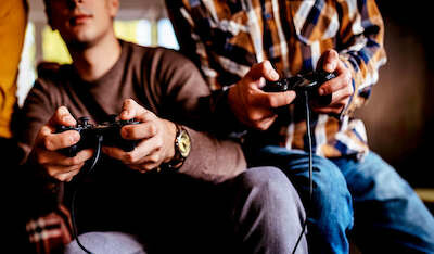 HOE VERDIEN JE GELD EN FAAM MET GAMING?