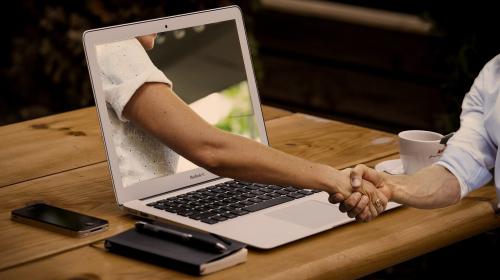 5 passos para uma parceria de RP de sucesso