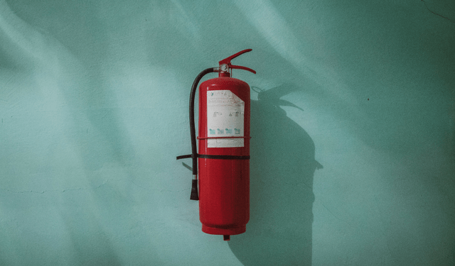 Fire extinguisher